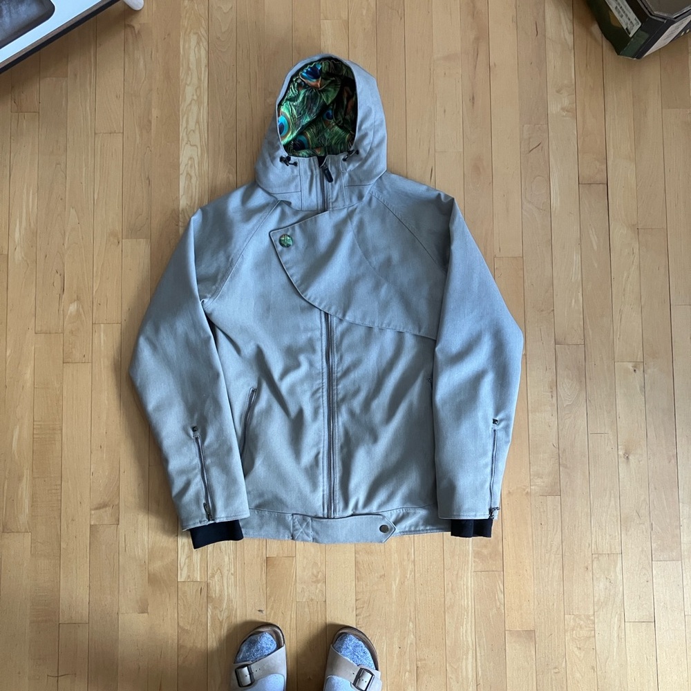 RARE! L1 L1TA snowboarding jacket peacock lining Large